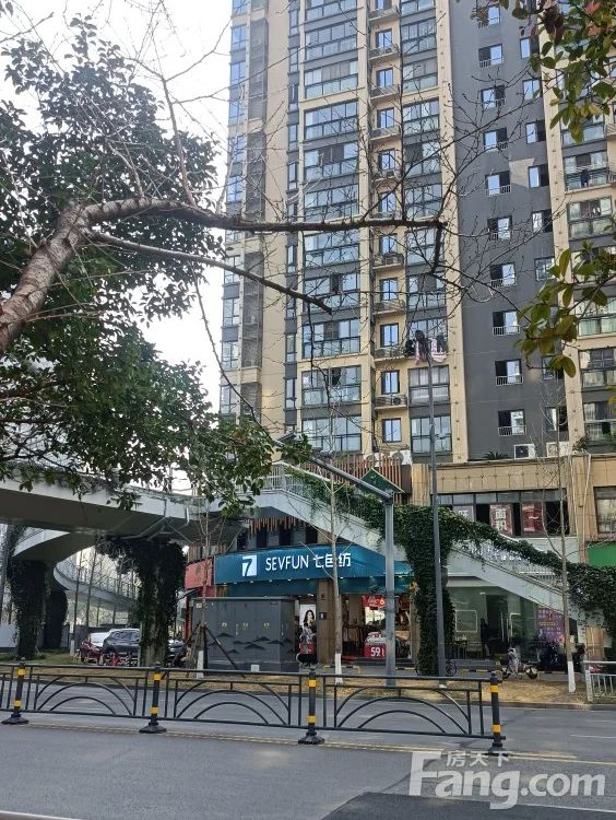 小区相关图