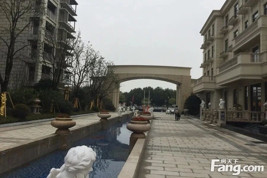 小区相关图