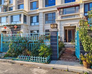 独门独院花园三层小洋房 绿地香树花城164平实际得房300平