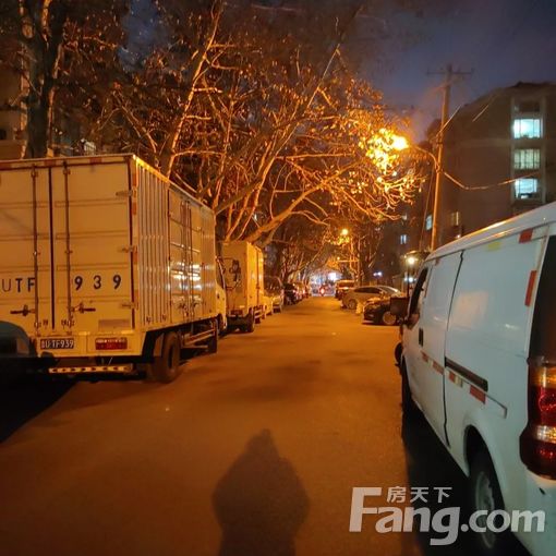  ����:�����б���·���Ͽ�·9��10ƽ���� 3��1��1�� 