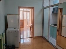 道外大水晶街五楼南北通透2室1厅采光好无冷不挡一梯两户供暖好