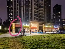 富州新城旁大外摆精品门面招租