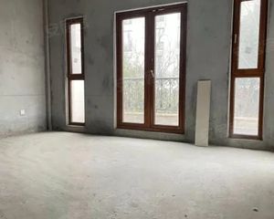 涞水 华银天鹅湖 5室2厅