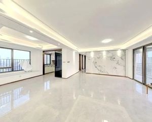 江阴市 龙湖·江天阙 4室2厅