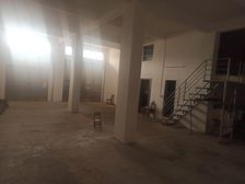 临街商铺,可做办事处和仓库,离高速路口近。