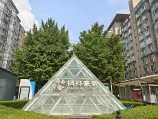 �������