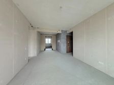 诚心卖 铂悦雅居凤凰层135平四室两厅两卫毛坯房 价格可谈