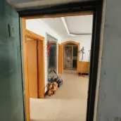 �����־�С��