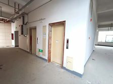 租金单价低,办公商用性比价高