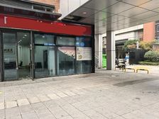 地铁口社区口写字楼楼下临街门面出租