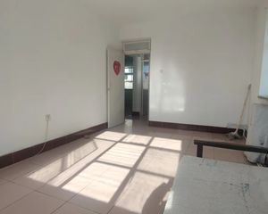 路北 南新西道铁路楼 2室1厅