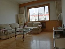 胜滨西小区87平送23平大储藏室。