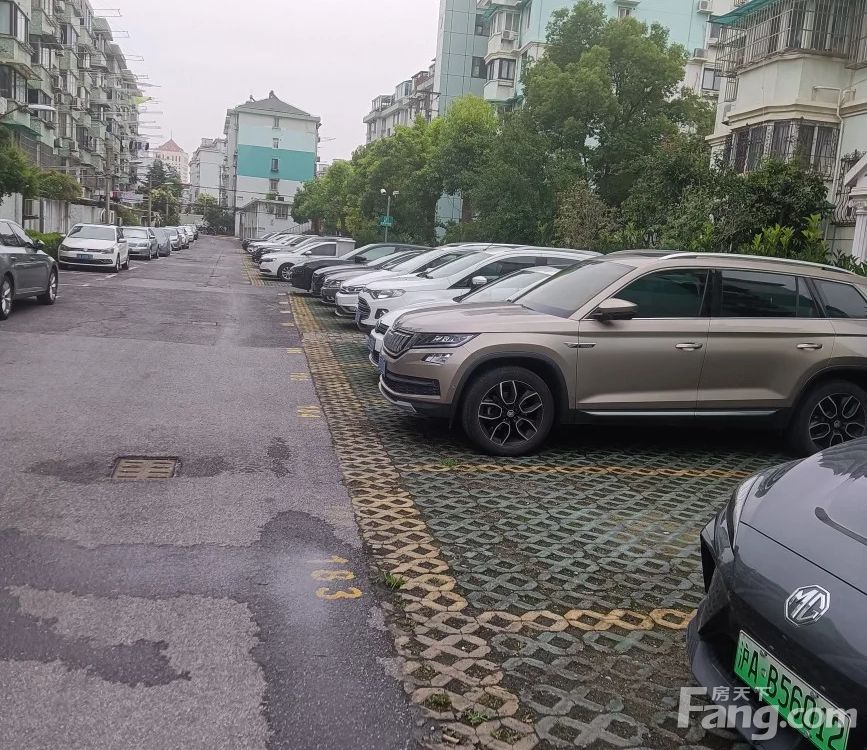 小区相关图