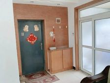 东明街小区**咸阳湖畔,市区中心位置,环境优美,交通便利。