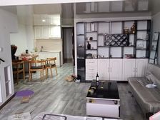 城北核心 66平复式带厨卫 1400元/月