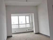 世名颐和花园 2室2厅,室内采光充足,挑高可以做成复式楼