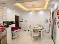 西陵区 香山总部鑫苑 3室2厅。满五**,房东直售,无中介费