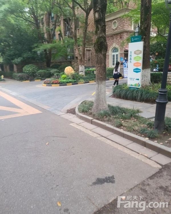 小区相关图