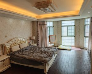 申港豪园3室2厅3卫南朝向239.00万元出售