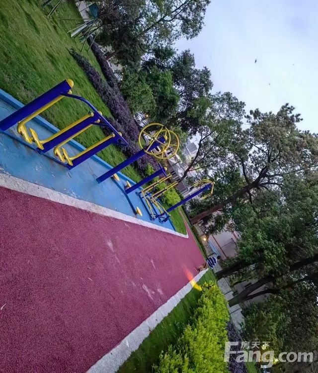 小区相关图