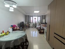 **华 钟强花园 5室3厅