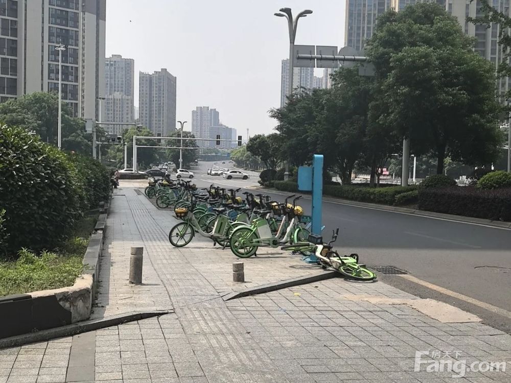 小区相关图