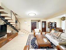 天桥 五环花苑 3室2厅 248.72㎡ 290万