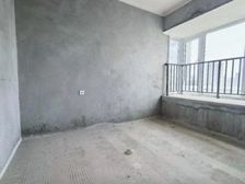 南北通透三居室,御华兰亭四期 好房出售!