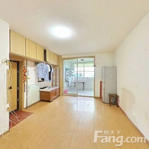  ��ɽ�����½�15��ѧ���� 2��1�� ҵ��ֱ�� 2200Ԫ/�� 