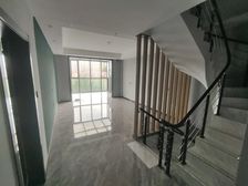 虞城 中辰澜湾北岸 4室3厅 233.43㎡ 89万