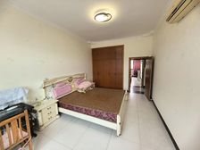 大英 轻化小区(大英) 3室2厅 138.00㎡ 35万