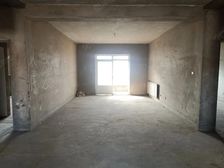 冶金北路南北通透三居室,145平仅售102万