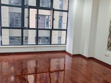 绿地领海大厦甲级写字楼143平 月租5500元随时入驻