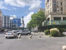 东冠逸景花苑临街旺铺出租 108平空间宽敞