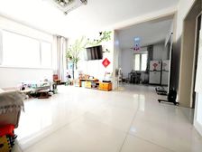 观湖花园多层一楼带大车库单位房急售!价可议紧邻公园新六中近便