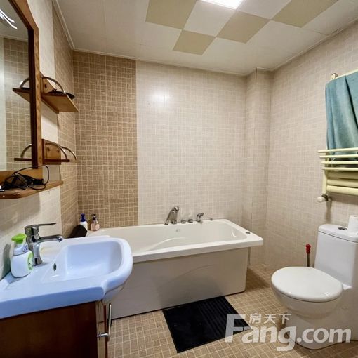  ��ɽ�ൺ������ɽ�������ŵ� 3��2�� 156�O 5500Ԫ/ 