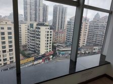 房东直租 精装全套办公家具 环境安静!