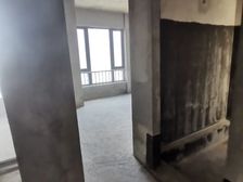 西乡塘 南宁安吉万达广场 4室2厅 142.00㎡ 139万