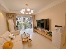 鹿鸣湖壹号四期和府 精装带车位 送8年物业费 3年车位管理费