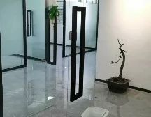 建业路地铁站旁新港广场写字楼共享办公室