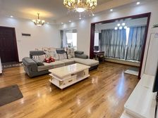 彭州 丹郡兰庭 4室2厅 123.22㎡ 77万