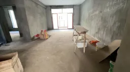 ����ɽ����