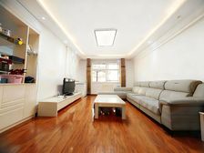 浉河区 泰和苑小区 3室2厅 140.00㎡ 三楼(2楼半)