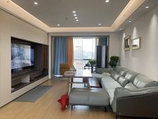 房东直售梧州万秀区黄金海岸工厂小学学区房4室2厅中介勿扰!