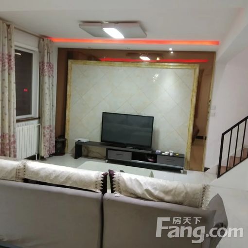  ���غӱ�Сѧ�������ٳ� 3��2�� 132�O 1650Ԫ/�� 