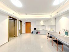 房东诚心卖 海雅缤纷城 楼龄新 板楼 购物方便看房方便