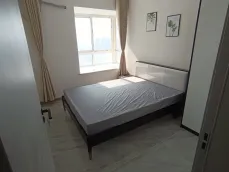 �����