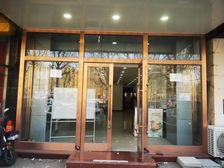 兴华大街临街旺铺出租 231平层高4米 月租2.2万