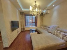 枫林意树一室一厅豪华装,带二小6年,随时看房,诚意出售