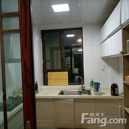  �������к������������ø� 3��2�� 126.7�O 